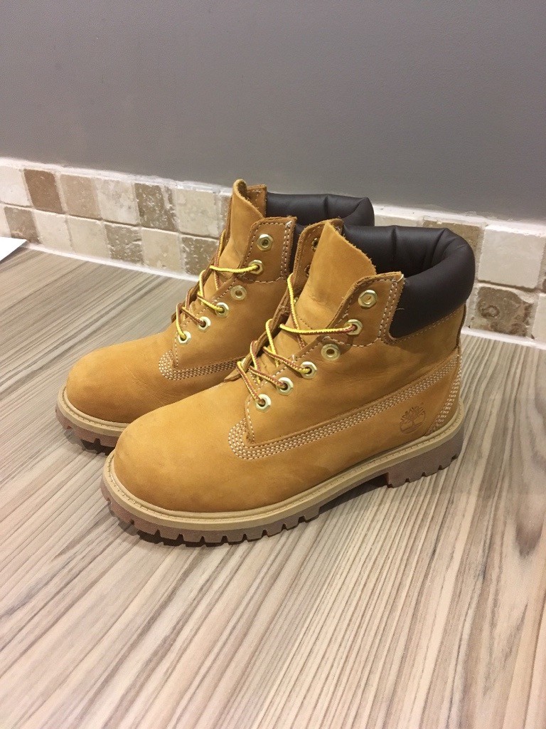 boys timberland boots size 2